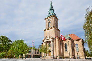 Ansgars Kirken – Babysalmesang i Aalborg