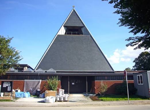 Lundehus Kirke – Babysalmesang på Østerbro