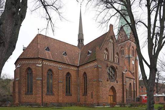 Hellig Kors Kirke – Babysalmesang i København