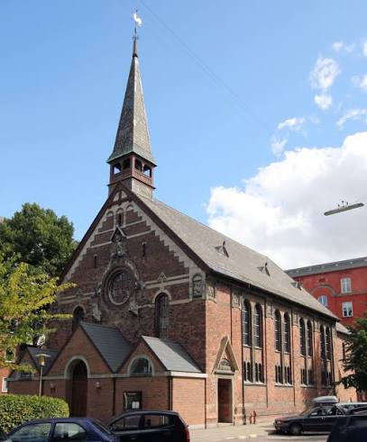 Sct. Lukas Kirke – Babysalmesang i København