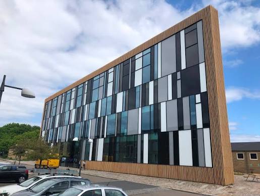 Tingbjerg Bibliotek\Kulturhus – Bibliotek i Brønshøj